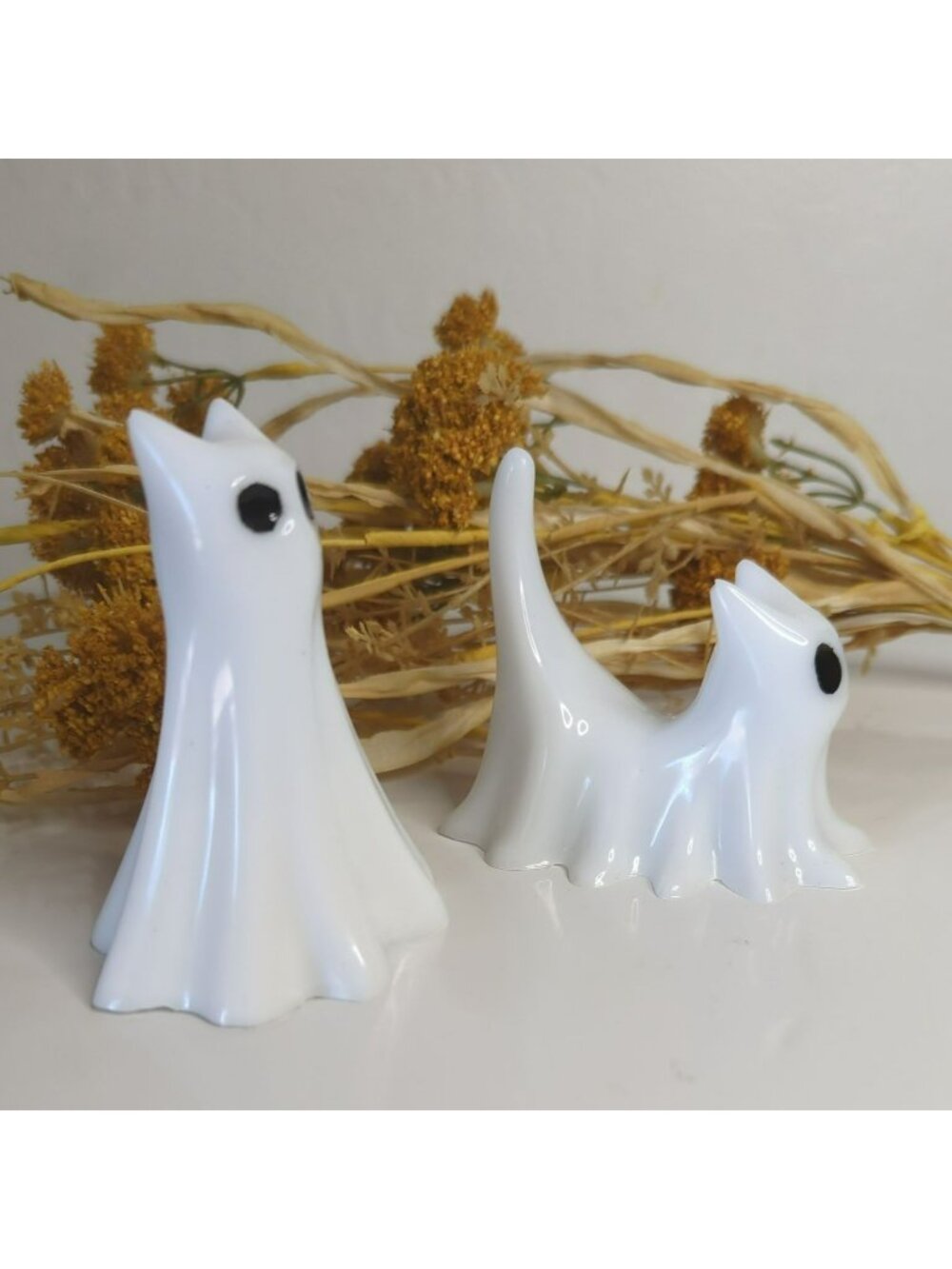 Handcrafted White Resin Ghost Cat Figurines Set Of 2 - Picture 3 of 6